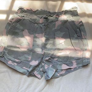 camo shorts